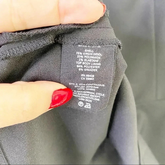 THEORY Etia Continuous Sleeveless Black V-Neck Wool Blend Shell - Picture 7 of 10